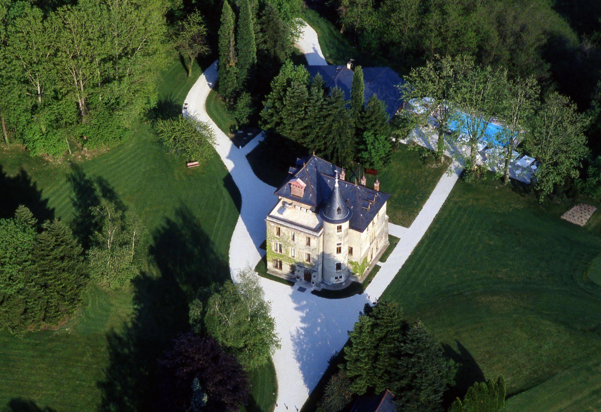 Chateau De La Tour Du Puits Hotel Coise-Saint-Jean-Pied-Gauthier Exterior photo